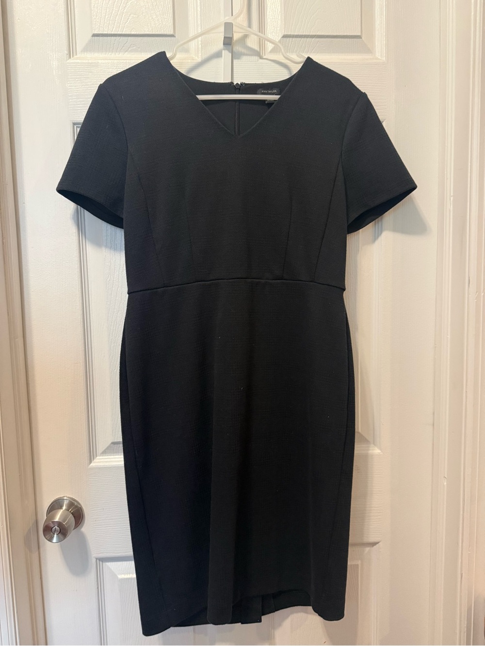 Ann Taylor Black V‑Neck Short‑Sleeve Midi Sheath Dress